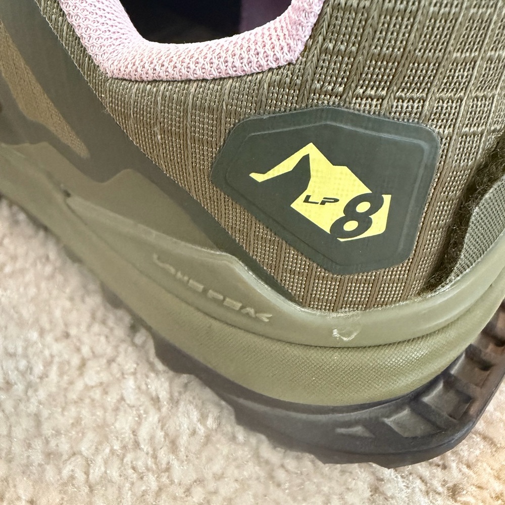 Women’s Altra Lone Peak 8 - Picture 4 of 6